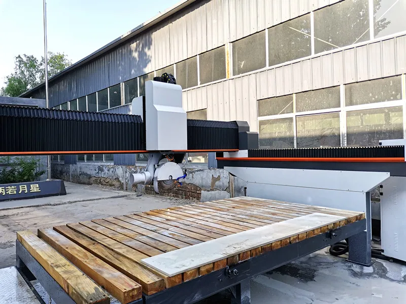 Fabriklieferant 5-Achsen-Brückensäge CNC-Steinschneidemaschine für Küchenarbeitsplatten aus Marmor, Granit, Quarz