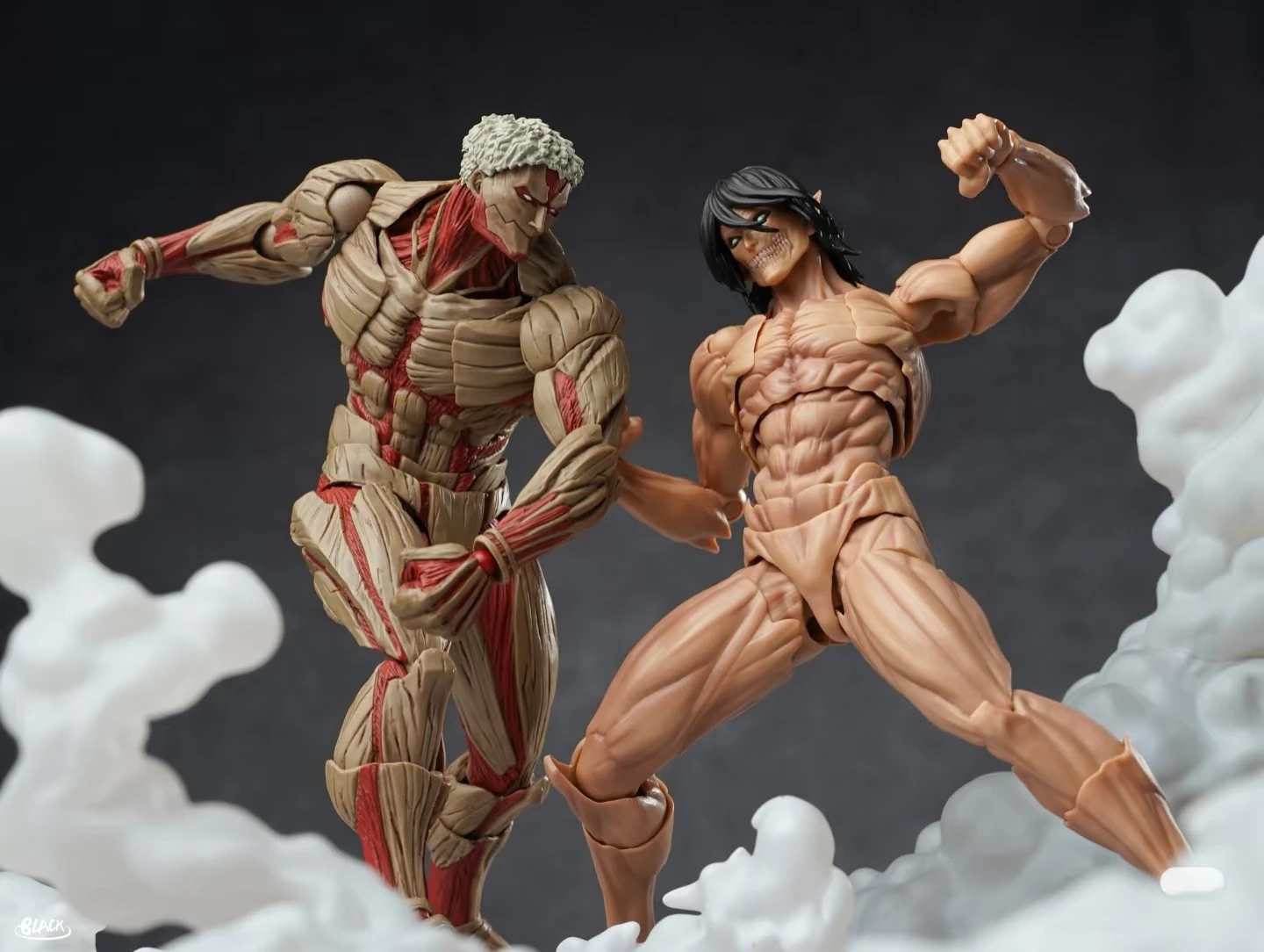 In Magazzino Kaiyodo Eren Incredibile Yamaguchi Attacco Su Titano Anime Action Figure Eren Jaeger Blindato Titano Pvc Modello di Azione Giocattolo Regali