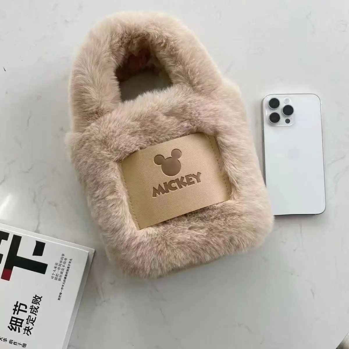 Bolso tipo cubo de piel sintética de Mickey Mouse, bolso cruzado de moda de invierno, bolso de hombro de felpa suave de gran capacidad para mujer