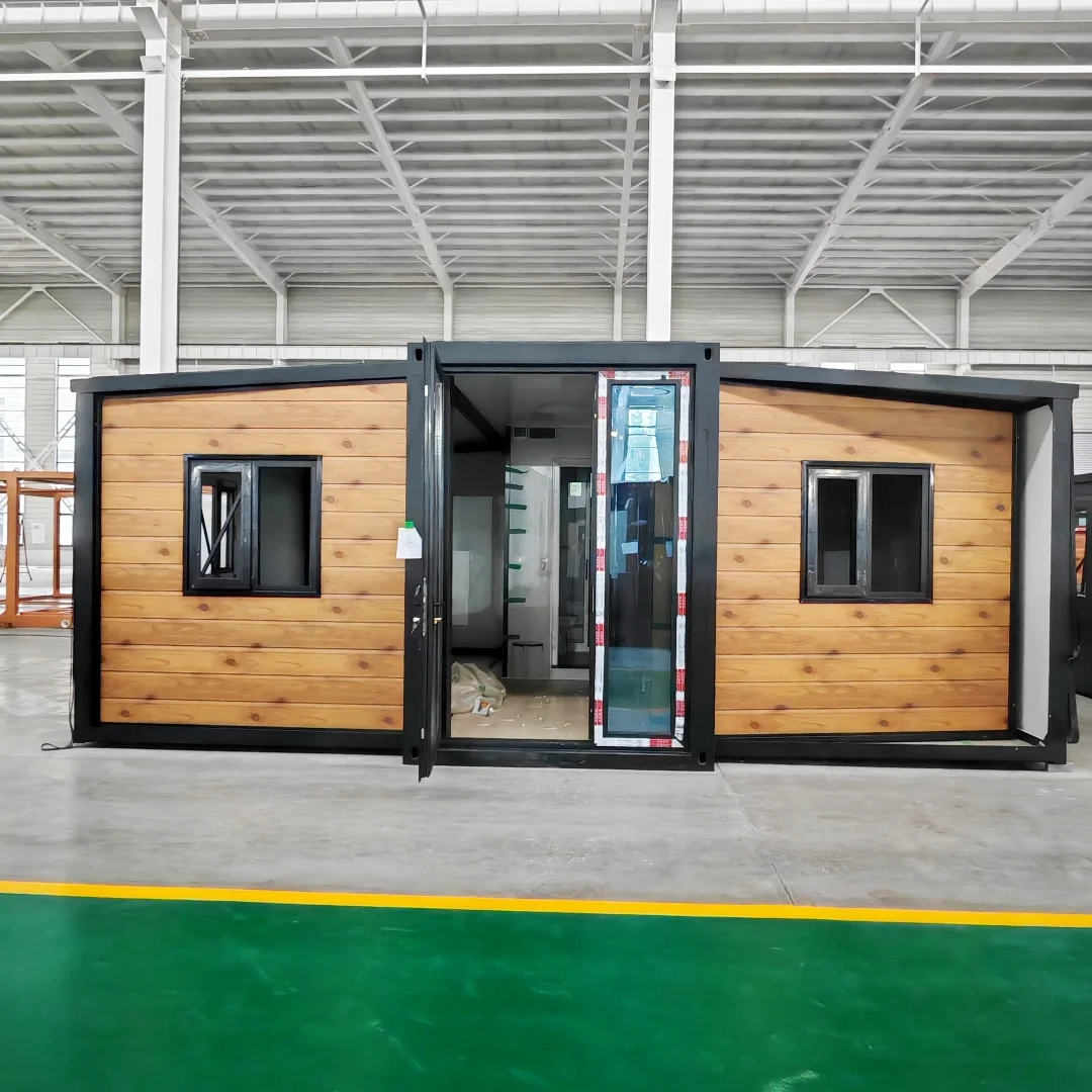 Casa prefabbricata portatile di lusso moderna Casa contenitore mobile pieghevole di nuovo design per garage e stoccaggio