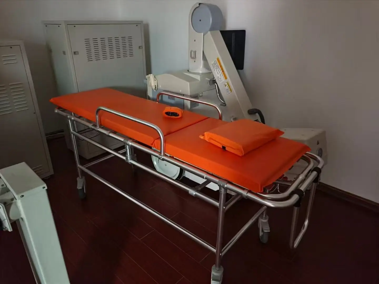 Medical Folding Stretcher Cart Emergency Room Patient Transport Trolley for Hospital and Clinic Use