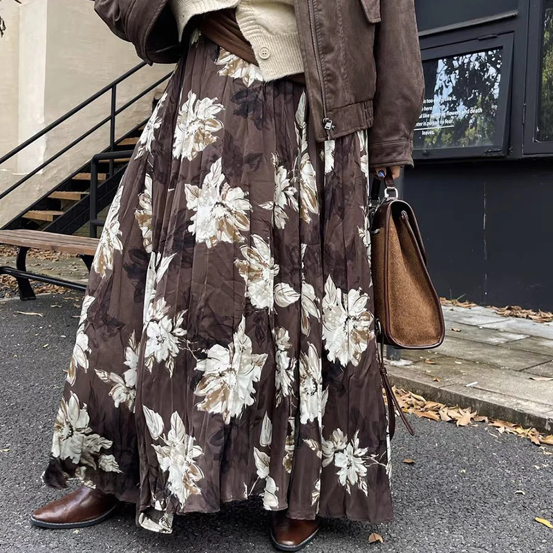 

BKLD Vintage Skirt Ladies 2025 New Arrival Floral Print Elegant Ruched Design Loose Fitting Casual Long Skirt Holiday Streetwear