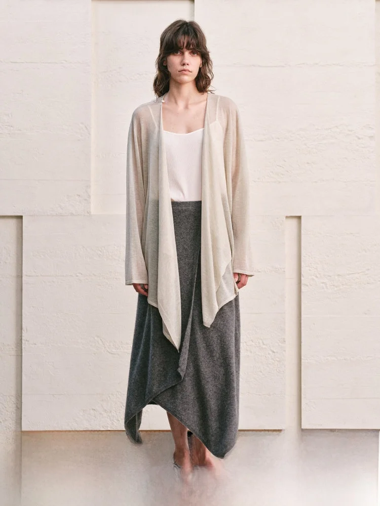 

ZYNNI Оригинальный дизайн, кардиган из облачной шерсти, свободный крой, асимметричный, женский вязаный свитер, приятный к телу, универсальный, 25AW