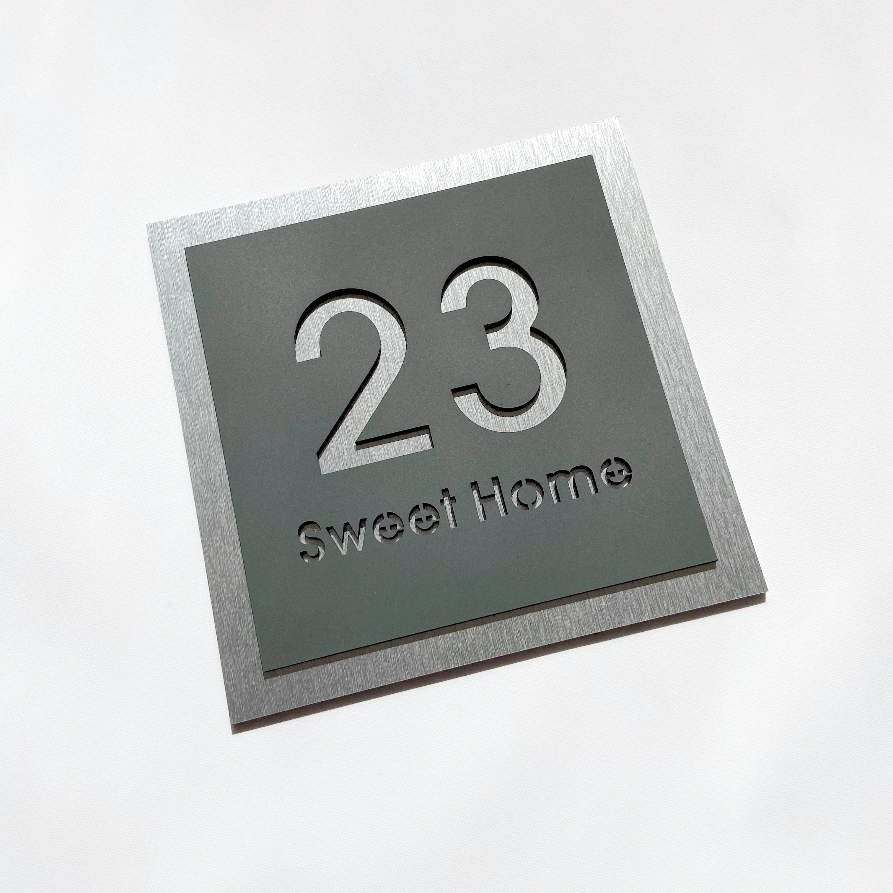 Weatherproof Brushed Silver Custom Acrylic Metal Aluminum Plate Gray House Numbers Sign Address Plaque Outdoor Name Wall Decor