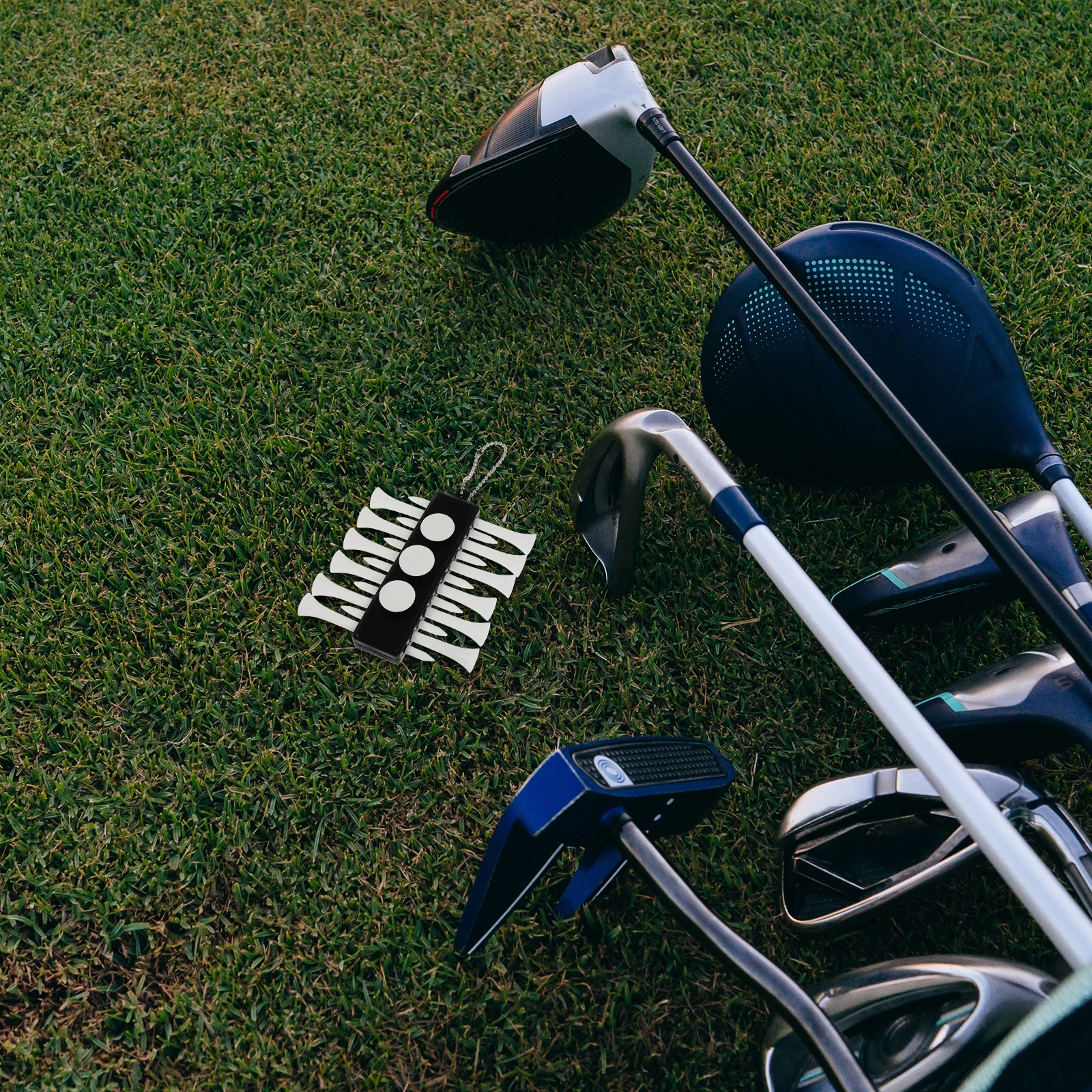 Soportes para camisetas de golf asequibles, fuerte capacidad antidesgaste para accesorios de golf, soportes para camisetas de plástico portátiles, 2 uds.