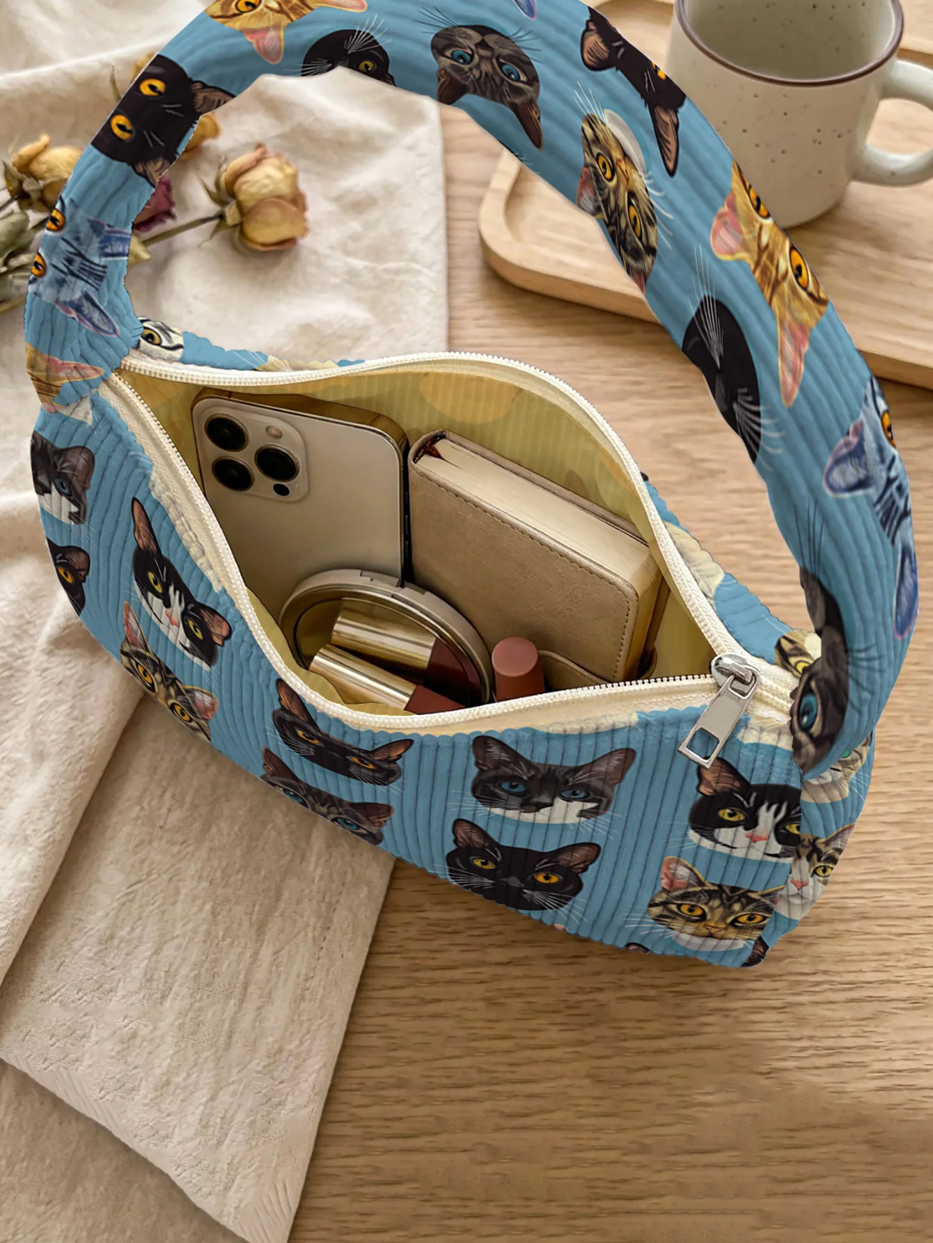 Trendy Cat Head Print Shoulder Bag, Light Blue Corduroy Underarm Bag for Daily Casual Use view 3