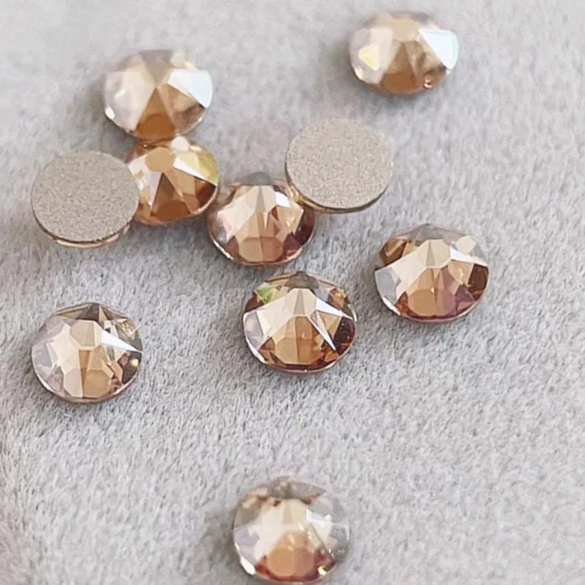 PUBRILEX 2088 Kristall-Strass-Effekt und AB-Farben-Strass, nicht heißklebend, flache Rückseite, Strasssteine für DIY-Bastelarbeiten, Kleidungsdekoration, 8 große, 8 kleine. – Detail 9