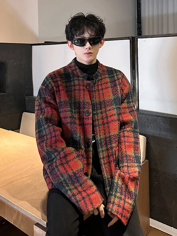 

Cisas Plaid Men's Jaet Retro Red And een Cheered Color Blo oulder Length Coat Youth Faion Polyester Fiber