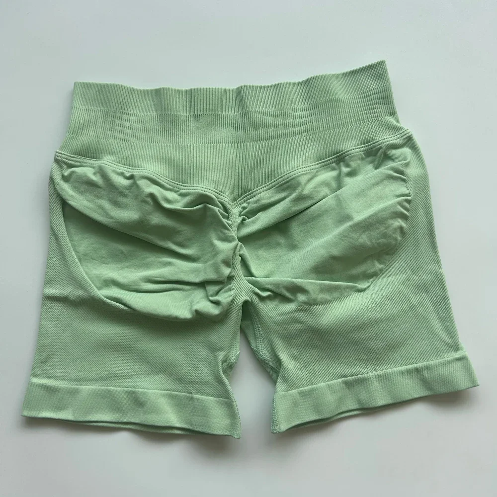 Pericic Gym-Shorts mit niedrigem Rippenbund, Yoga-Shorts, nahtlose Scrunch-Bum-Workout-Shorts, Booty-Stretch-Laufshorts, Fitnesskleidung – Detail 15