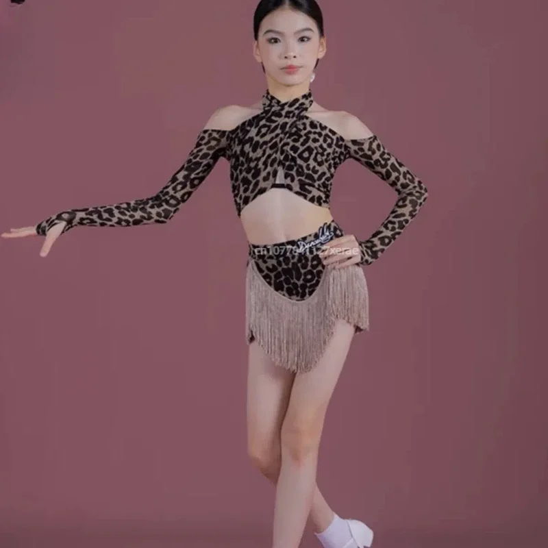Traje de baile latino, falda con borlas de manga larga para niñas, nuevo conjunto de baile latino para niñas, puesta en escena en grupo