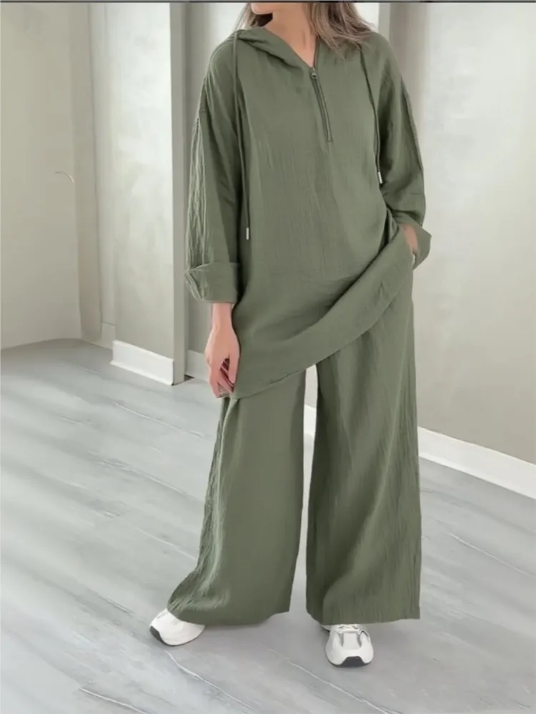 

New Autumn And Winter Hooded Half-zipper Top Wide-leg Pants Large Size Suit Fashionable Casual Loose Solid Color Trousers Set