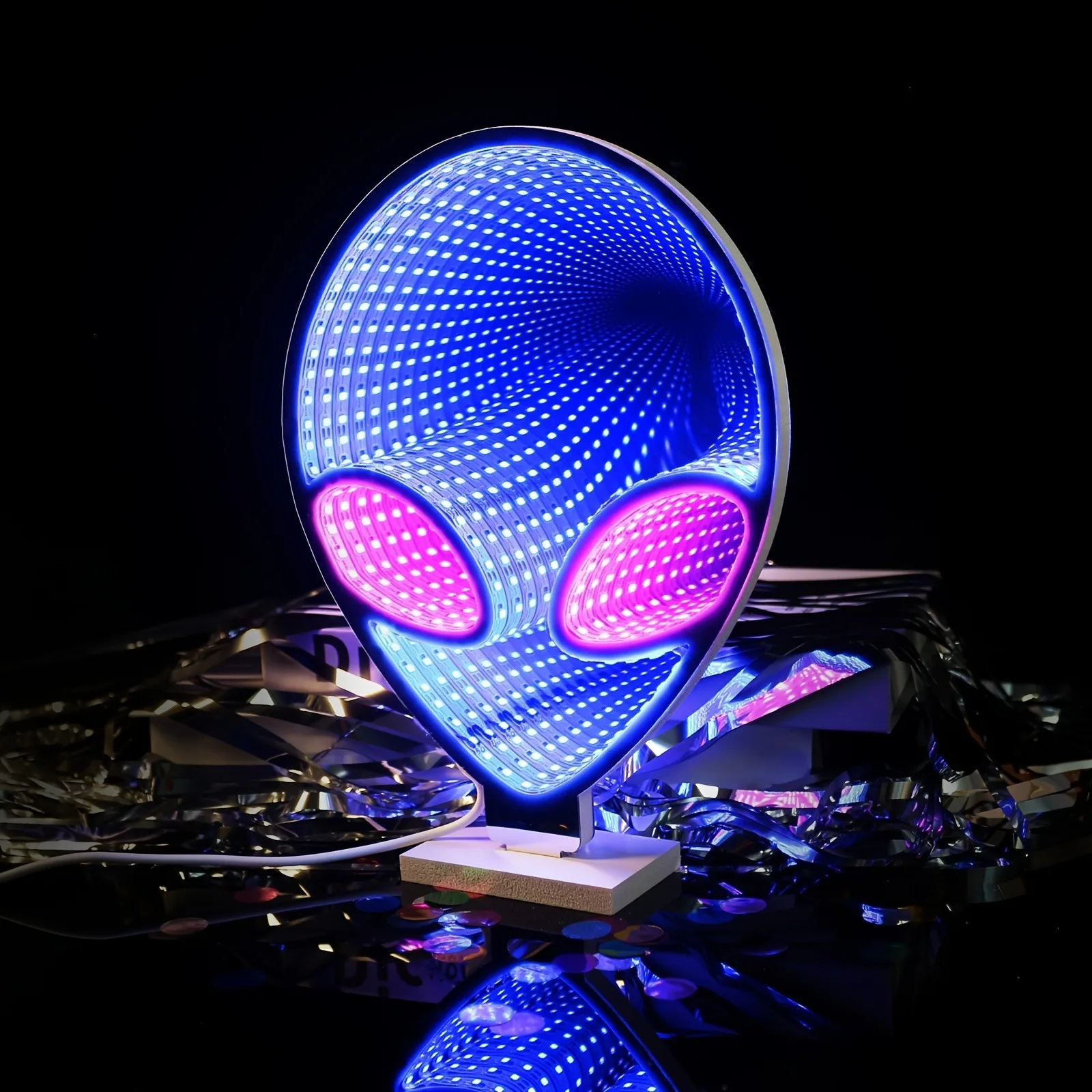 

Cool Alien 3D Mirror LED Sign USB Powered Ambience Lamp with On/Off Switch for Sci-Fi Party Bedroom Living Room Home Decor Gifts