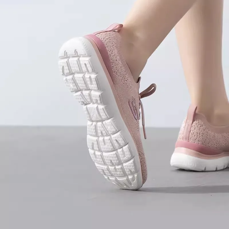 Skechers รองเท้ากีฬาผู้หญิงฤดูร้อนแฟชั่นใหม่รองเท้าลําลองระบายอากาศน้ําหนักเบารองเท้าเดินสบาย