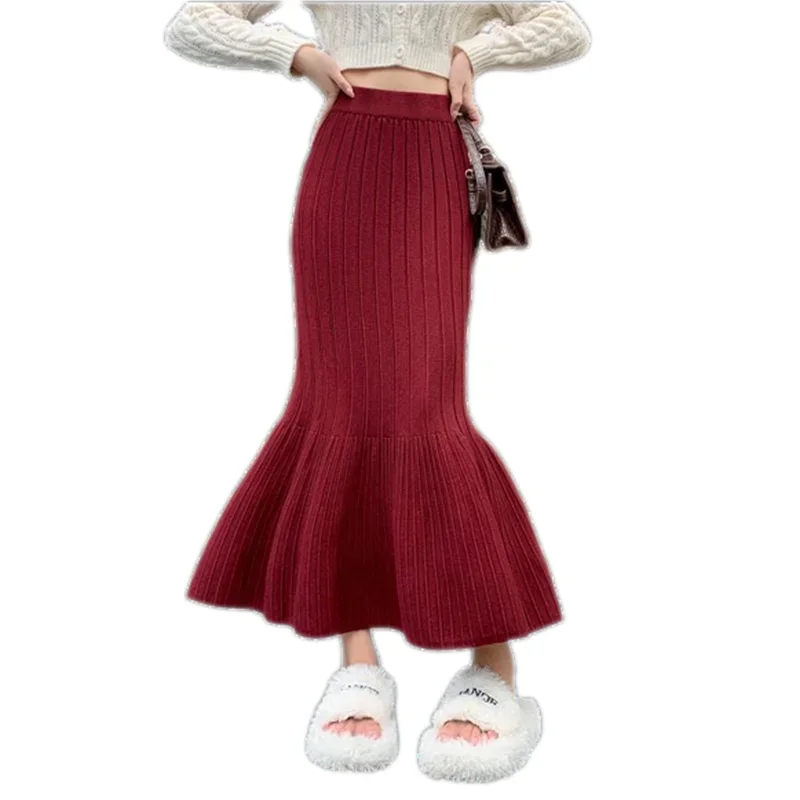 

2024 New Autumn Winter Women High Waist Slim Long Skirt High Quality Fashion Pit Strip Mermaid Hem Knitted Skirt