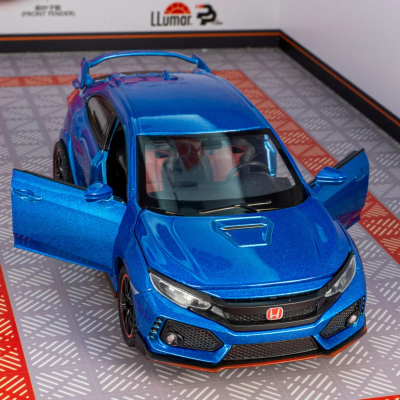 

Модель автомобиля Honda Civic Type-R из сплава металла в масштабе 1:32, с открывающимися дверями с обеих сторон, со звуковыми и световыми функциями.