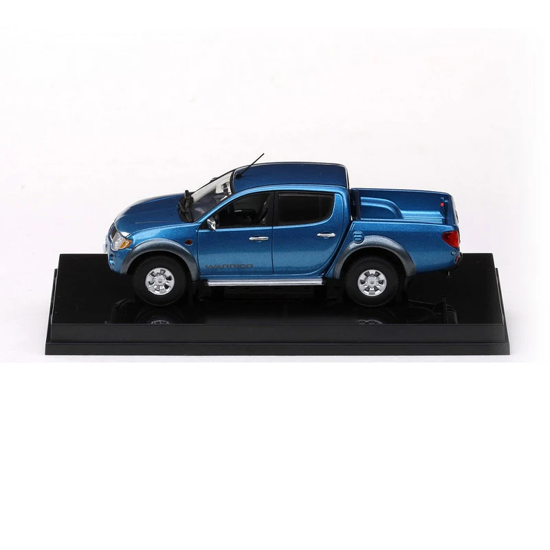 Diecast Original 1/43 Scale L200 Pickup Truck Simulation Alloy Car Model Static Display Collectible Gift Souvenir Decration