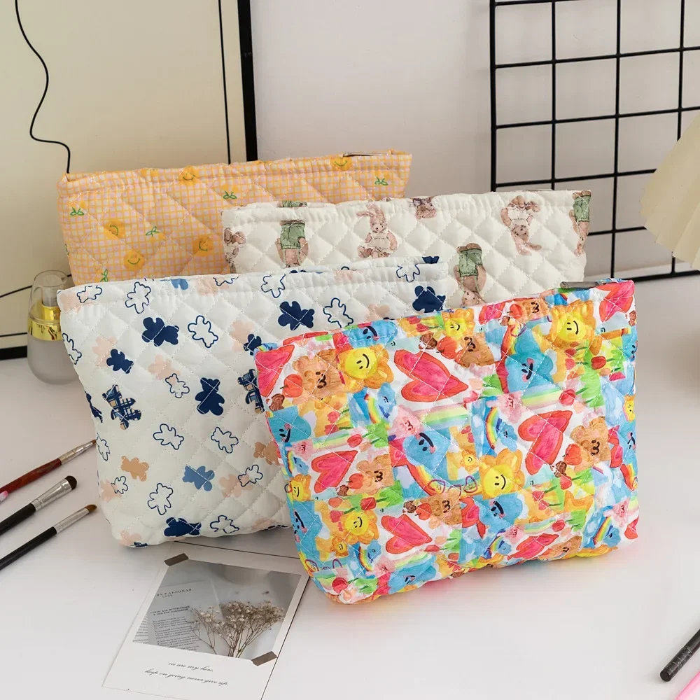 Korean Large Capacity Cosmetic Bag Checkered Floral Cartoon Makeup Bags makeup pouch Women Clutch Bag Travel Cosmetic Organizer