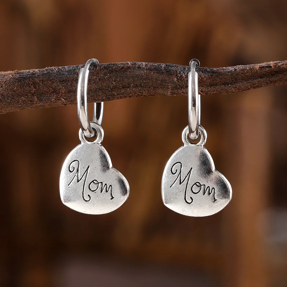 DIY accessories Europe and the United States hot-selling fashion earrings love pendant earrings creative design Mother's Day fam