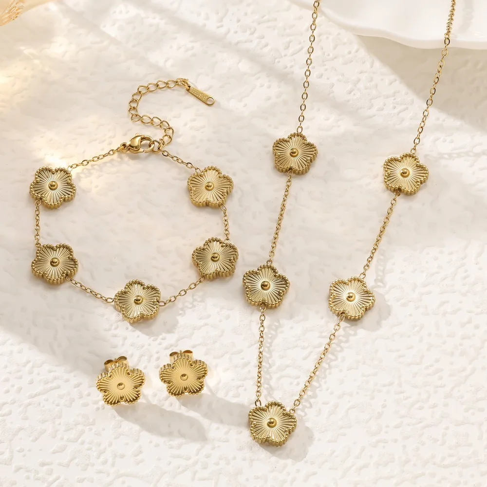 

18K Gold Plated Five-leaf Flower Stainless Steel Necklace Bracelet Earrings Jewelry Set Women Light Exquisite Luxury Lucky Gift