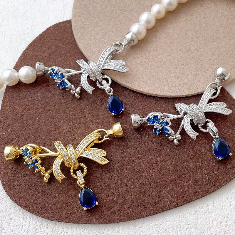 A DIY necklace buckle, bracelet buckle copper plated 18K gold butterfly shaped micro inlaid synthetic zircon accessory suitable
