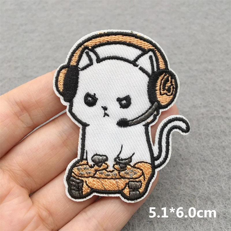 Funny Cartoon Cat Embroidered Patches For Clothing Stickers Animal Patch Iron On Patches On Clothes DIY Sewing Applique Badge