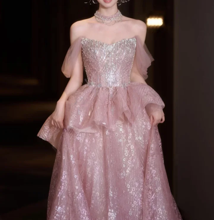 Glänzendes rosa Abendkleid, schulterfrei, hohe Taille, Ballkleider, Schichten, Tüll, Partykleider