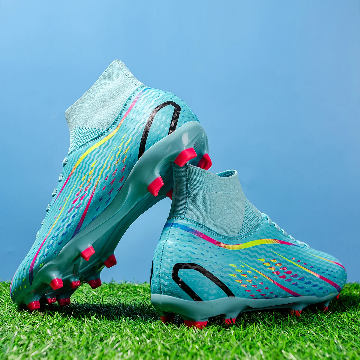 

3 colors of high-top soccer boots FG and TF professional training unisex style, non-slip and breathable football boots sneakers