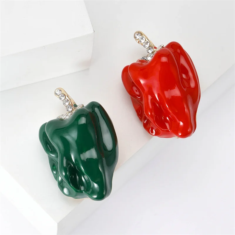 

Fashion Korean Red Green Drip Oil Pepper Brooches For Women Lady Creative Full Rhinestone Enamel Vegetable Brooch Party Jewelry