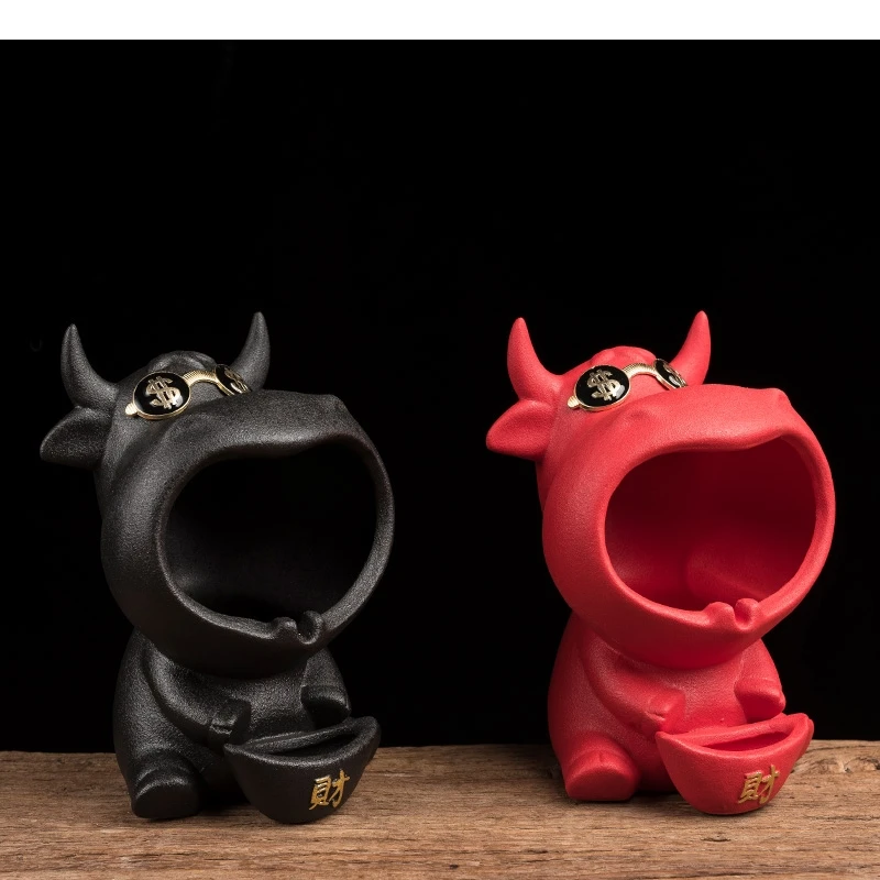 

Ceramic Ashtray Cow Shape Smoking Accessories Household Ash Tray Decoration Anti Fly Soot Storage Container
