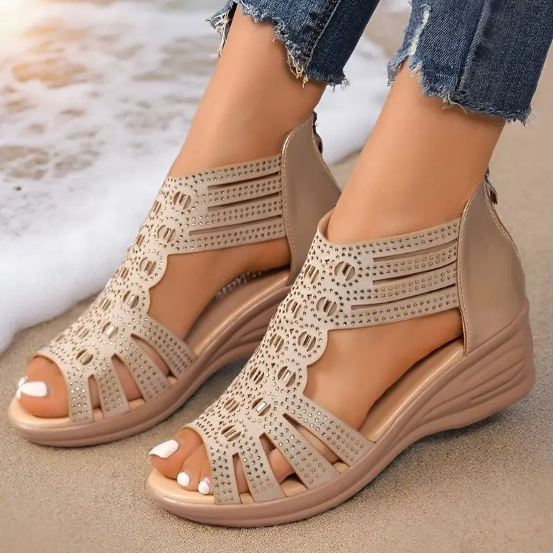 

2026 Summer New Women's Fashion Open toed Comfortable Sandals Outdoor Soft Bottom Slope Heel Sandals