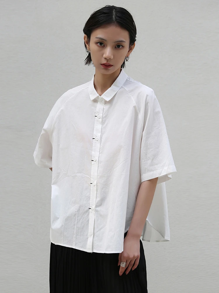 [EAM] Women White Irregular Hem Big Size Blouse New Lapel Half  Sleeve Loose Fit Shirt Fashion Tide Spring Autumn 2024 1DF7970