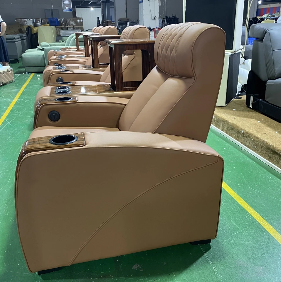 Poltrone Reclinabili per Home  - Home Cinema Chairs recensione e prezzo