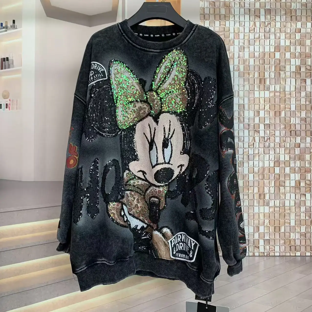 Felpa girocollo ispessita moda allentata giovanile in pile pesante autunno inverno di marca alla moda Felpa con cappuccio anime top da donna