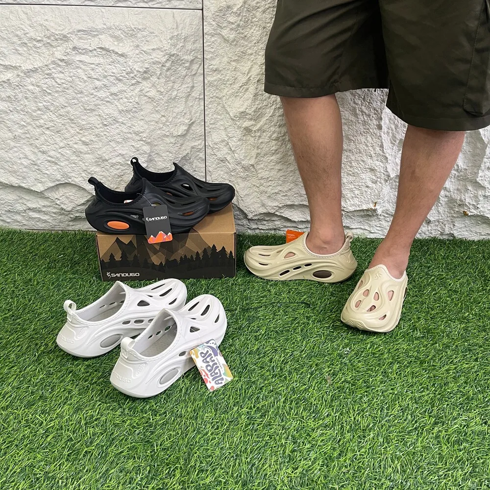 Men's Outdoor Thick Bottom Full Cover Sandals Water Shoes Comfortable Breathable Casual Slip-On Summer Shoes Fashionable Clog...