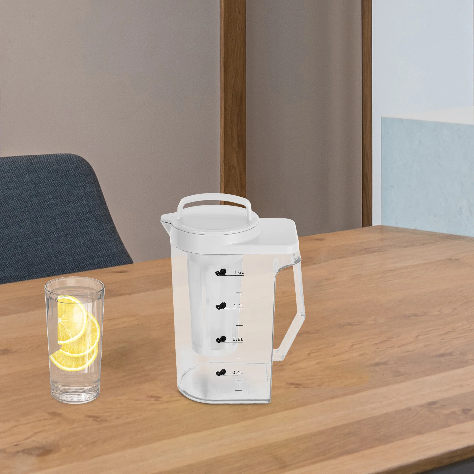 

1pcs 1.6L Cold Brew Pitcher With Measurement Markings Beverage Jug For Home Fridge Use Tea Coffee Maker Plastic Water Carafe