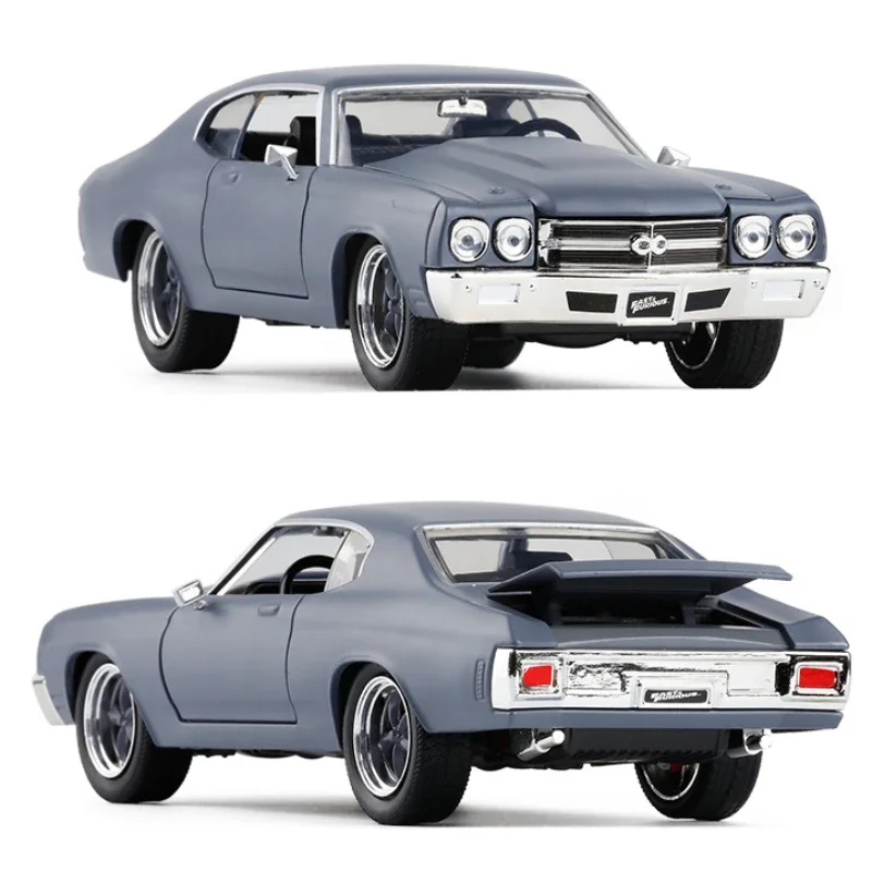 Jada 1:24 1970 Chevrolet Chevelle SS High Simulation Diecast Car Metal Alloy Model Car Toys for Children Gift Collection J193