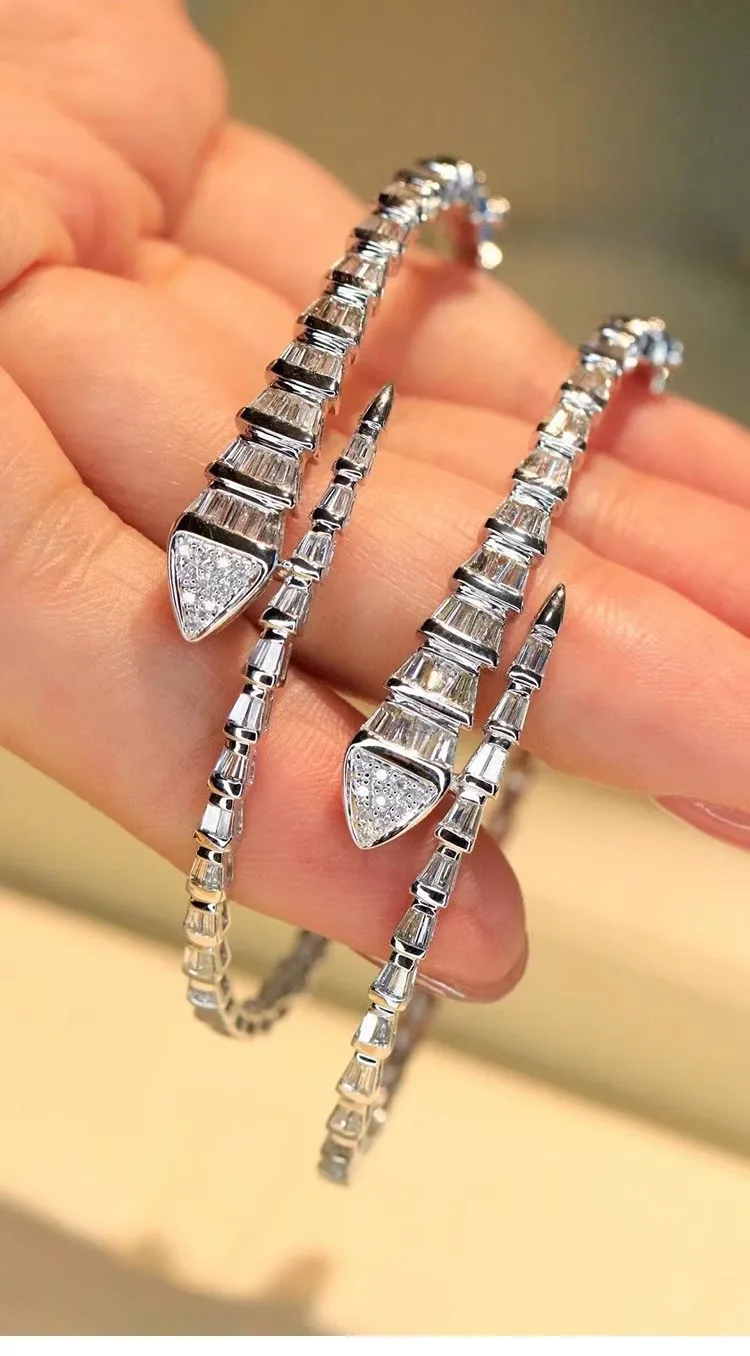 S925 Sterling Silber Armband mit Diamanten, Schlangenknochen-Design, Luxuriöses Nischenarmband mit Schlangenkopf-Verschluss für Damen – Detail 6