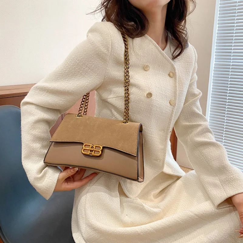 

Women's Temperament Crossbody Bag Women's Fashion Chain Shoulder Bag Women's Vintage Commuter Bag