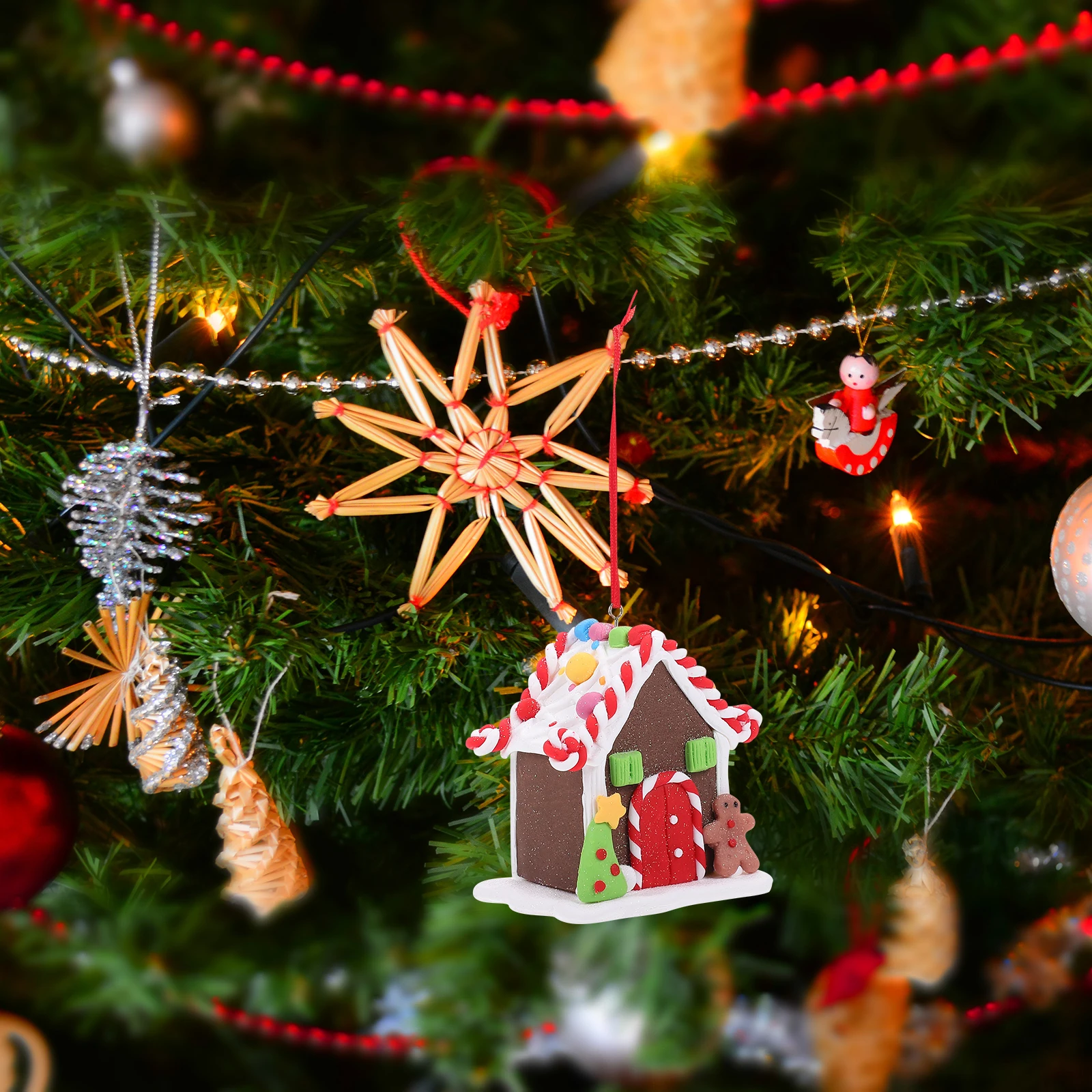 

1Pcs Xmas Party Pendant Delicate House Shape Hanging Ornament Christmas Tree Pendant Christmas Adornment Xmas Scene Decor