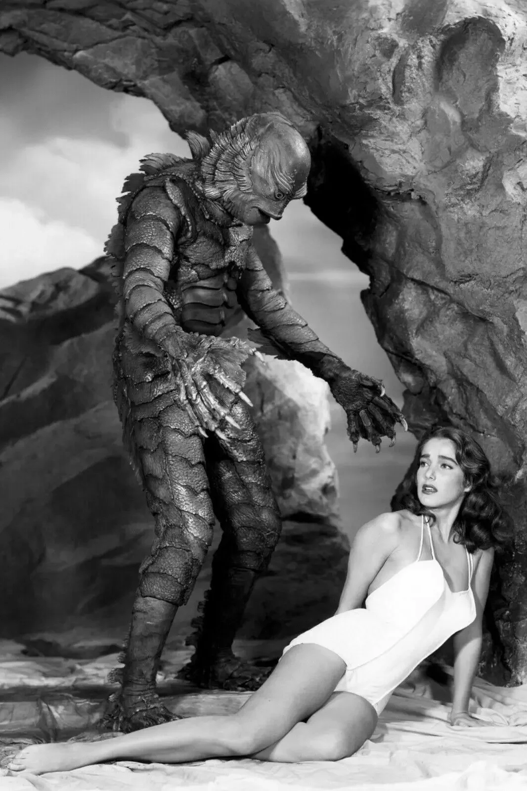 Julie Adams Creature from the black lagoon, Art Picture Print Silk Poster, Home Wall Decor