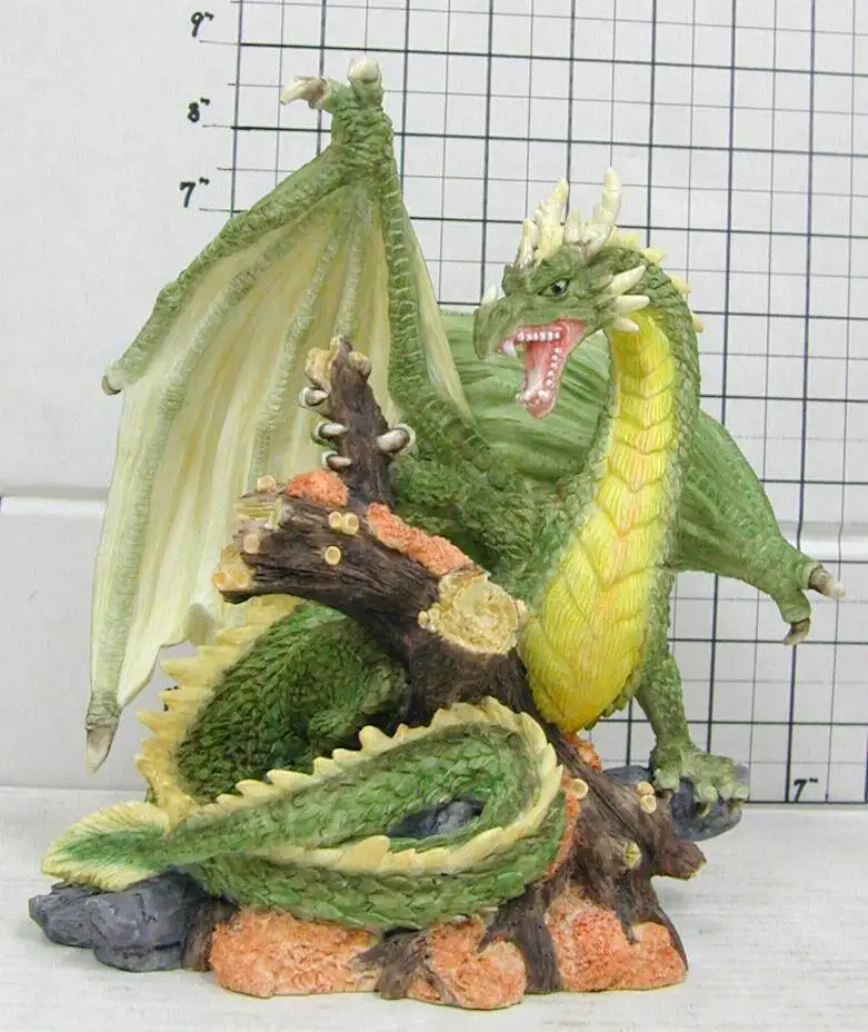 Green Forest Dragon Resin Figurine Fantasy Wood Stump Base Mythical Winged Dragon Desktop Ornament Home Collectible Decoration