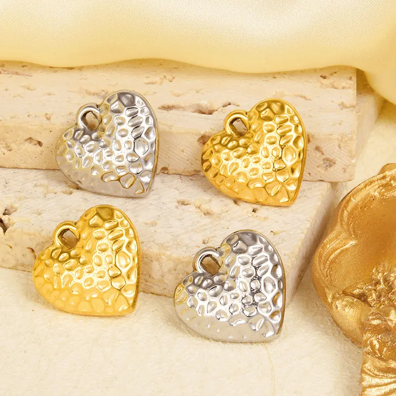 

7pcs New High Quality Peach Heart Stainless Steel Texture Pendant Gold/Silver Fashion Pendants Diy Necklace Accessories