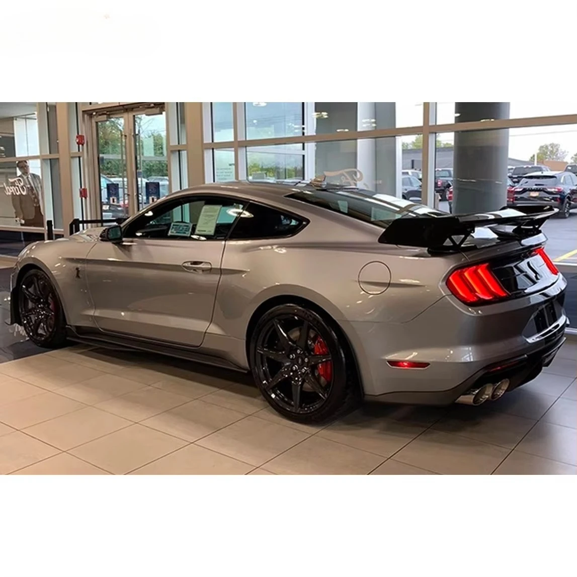 أحدث تصميم جديد BodyKit لسيارة Ford Mustang 15-17 تحديث إلى شبكة المصد الأمامي والخلفي للسباق Shelby GT500 Style PP + ABS