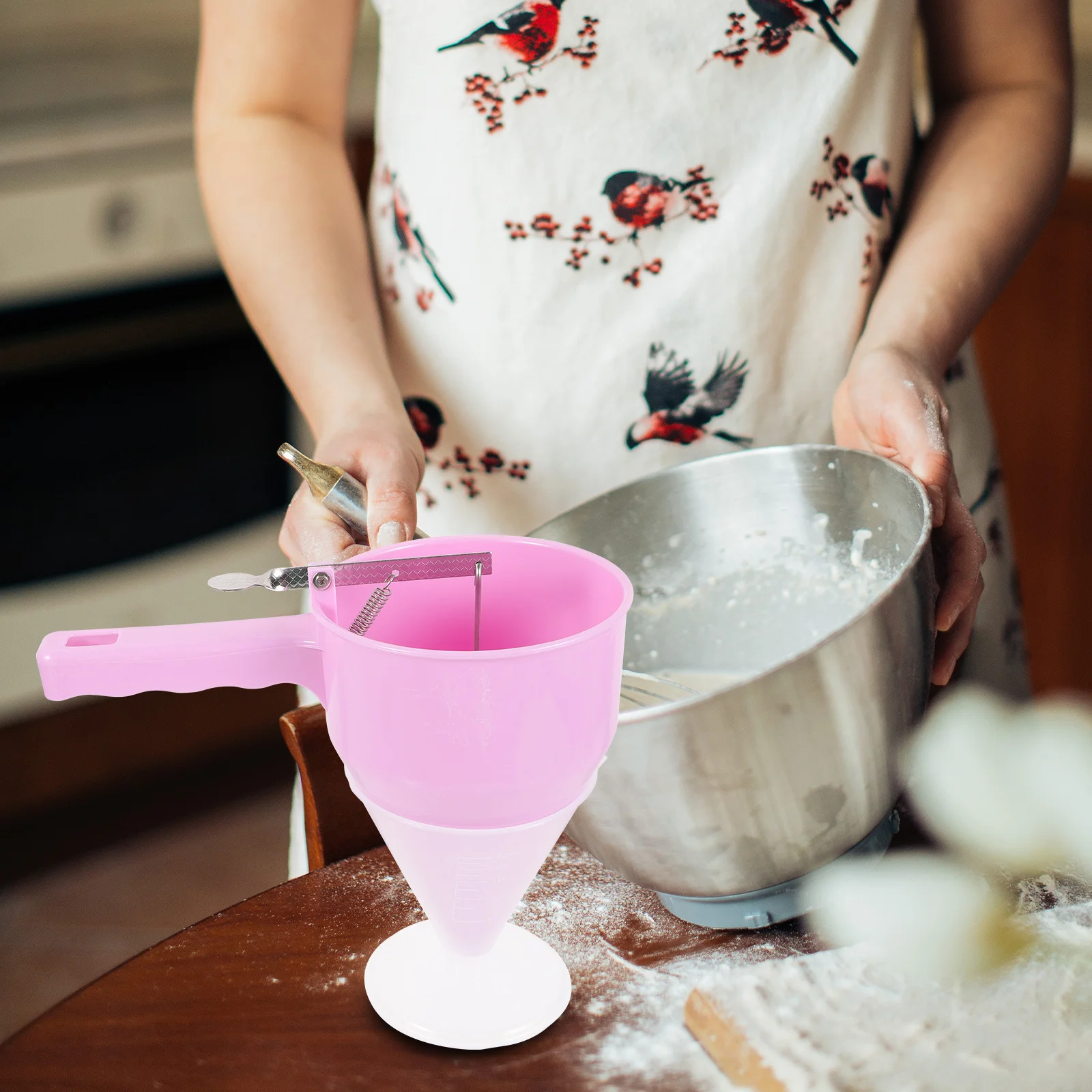 

Reusable Plastic Funnel and Stand Set for Baking Batter Dispensing Pancake Syrup Sauce Cake Making Octopus Ball Tool