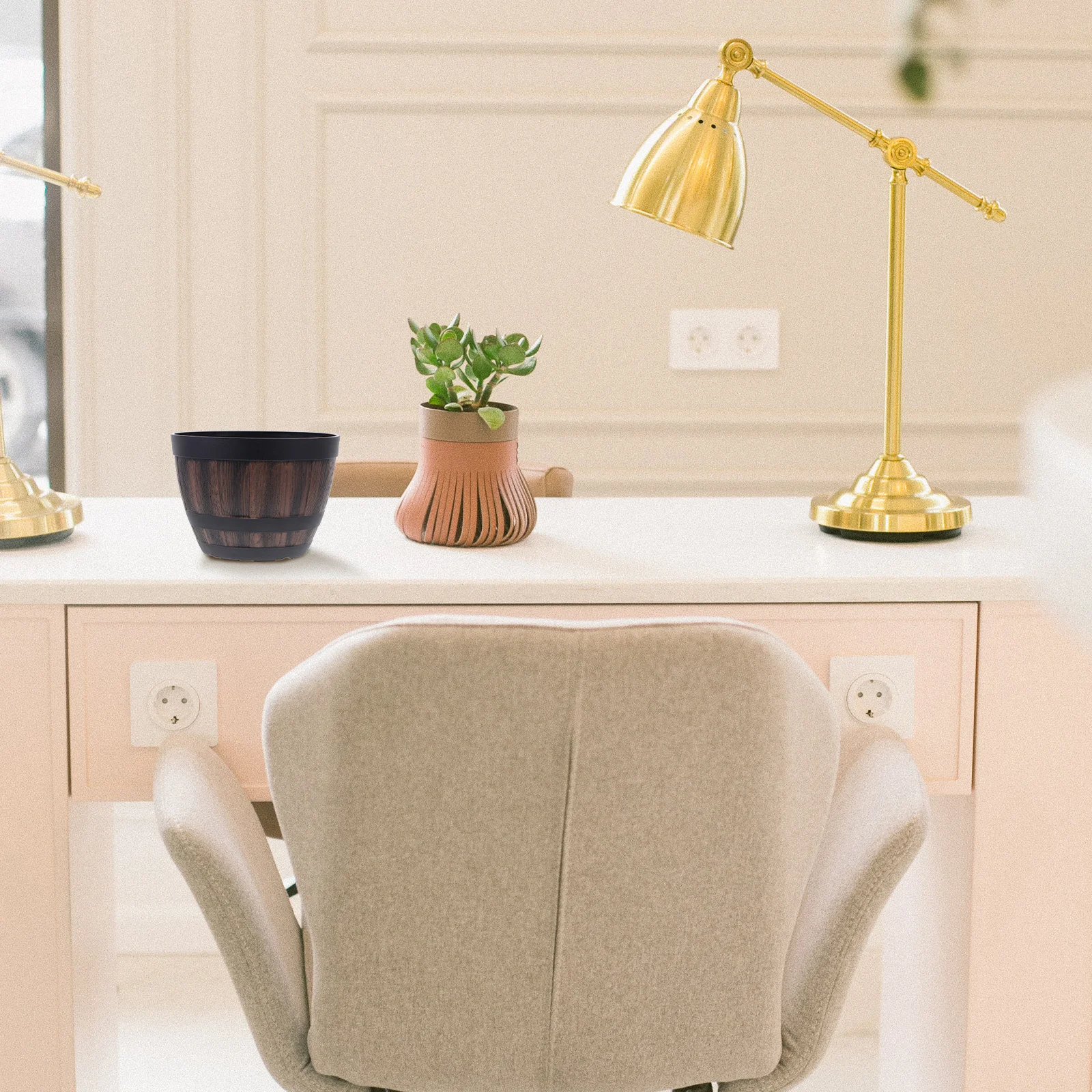 

1Pcs Plastic Flowerpot Thickened Creative Bucket Lotus Plant Container Indoor Gardening Flowerpot Decor Planting Container