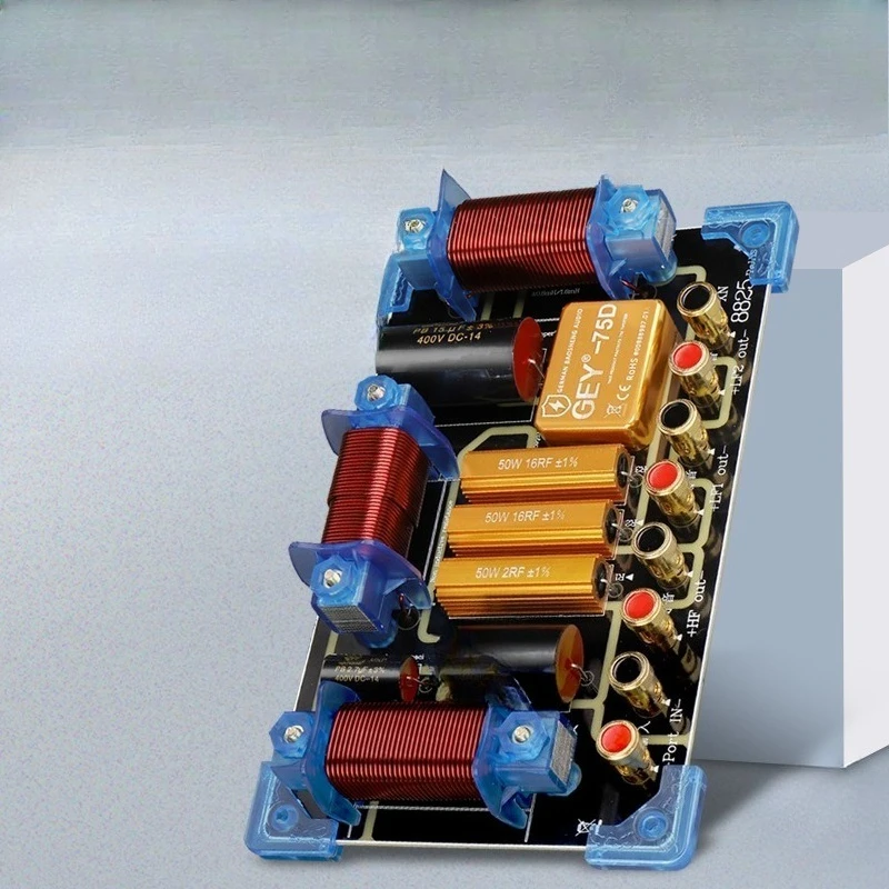 

Two-way high-power stage audio