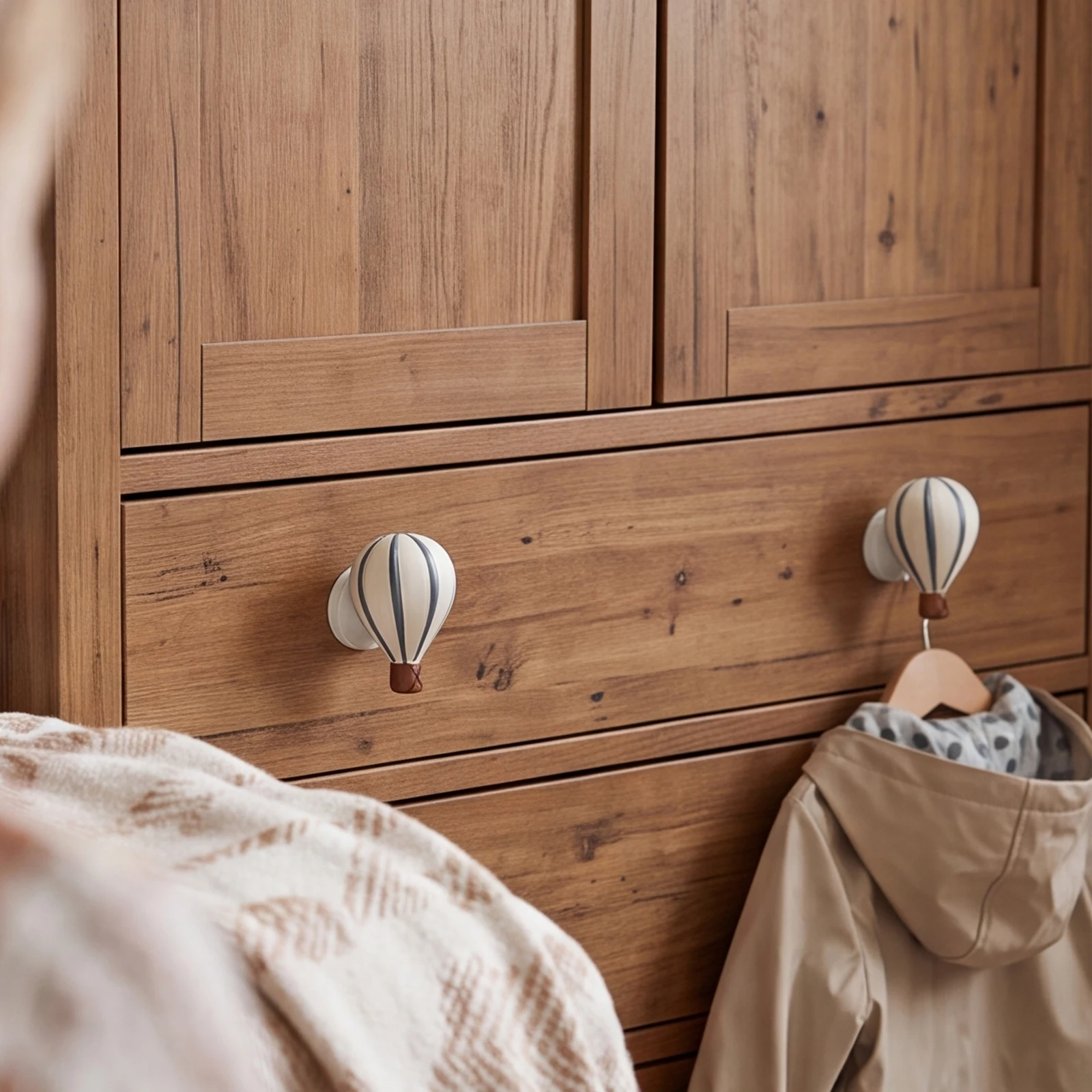 Resin Blue Striped Hot Air Balloon Knob Vintage Drawer Handles Dresser Pulls for Home Decore Kitchen Hardware Cupboard Glass