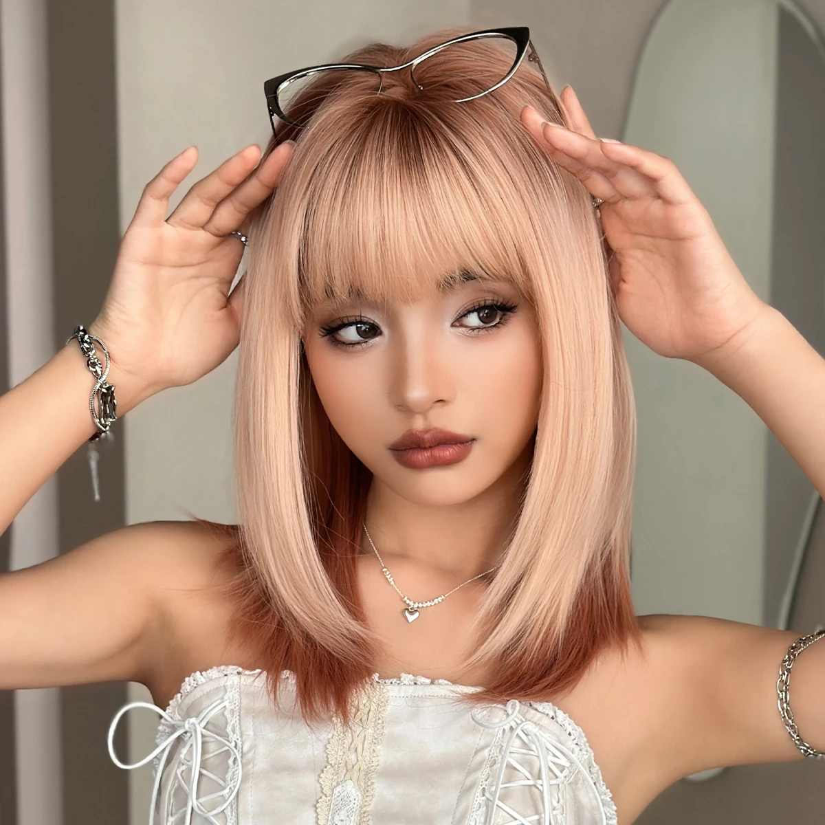 Shoulder Length Straight Pink Ombre Copper Wig for Women Synthetic Layered Modest Fashion Wear and Go Wigs with Dark Roots