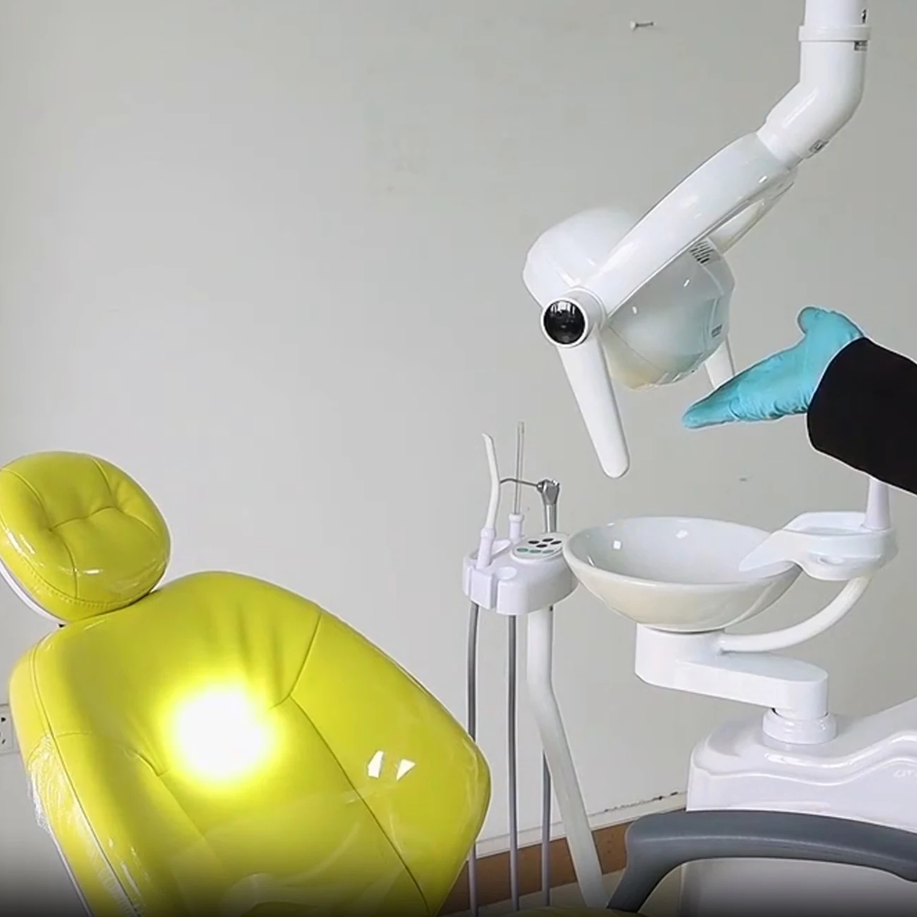 TJDent Dental Oral Lamp Cold Lamp LED Light with Sensing Function Dentist Chair Unit Surgical Lighting Dentistry Equipment