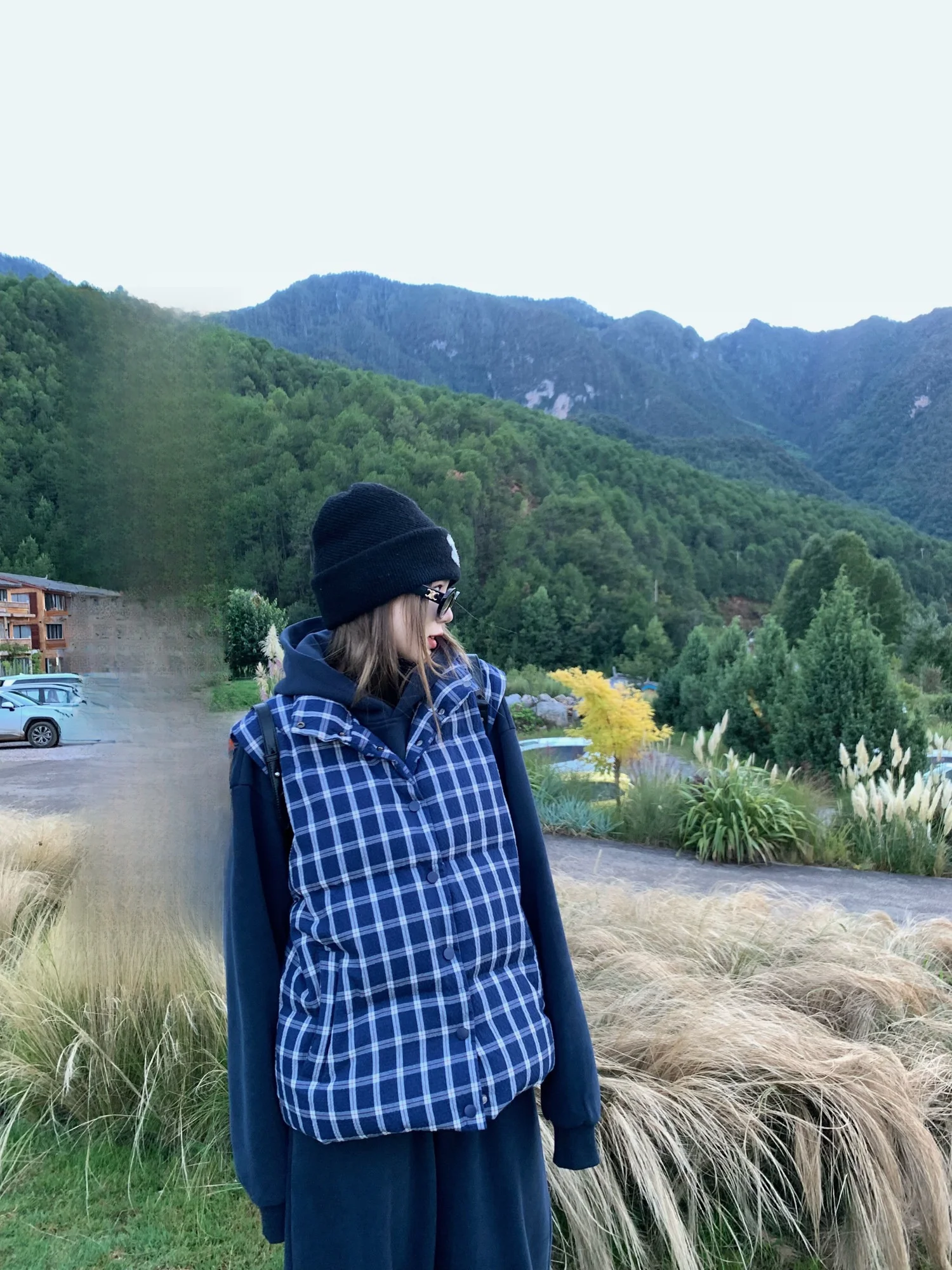 

Теплый пуховый жилет с воротником-стойкой Jennie Rightcleanfit в корейском стиле для повседневной носки от бренда Xiao Jun Jun